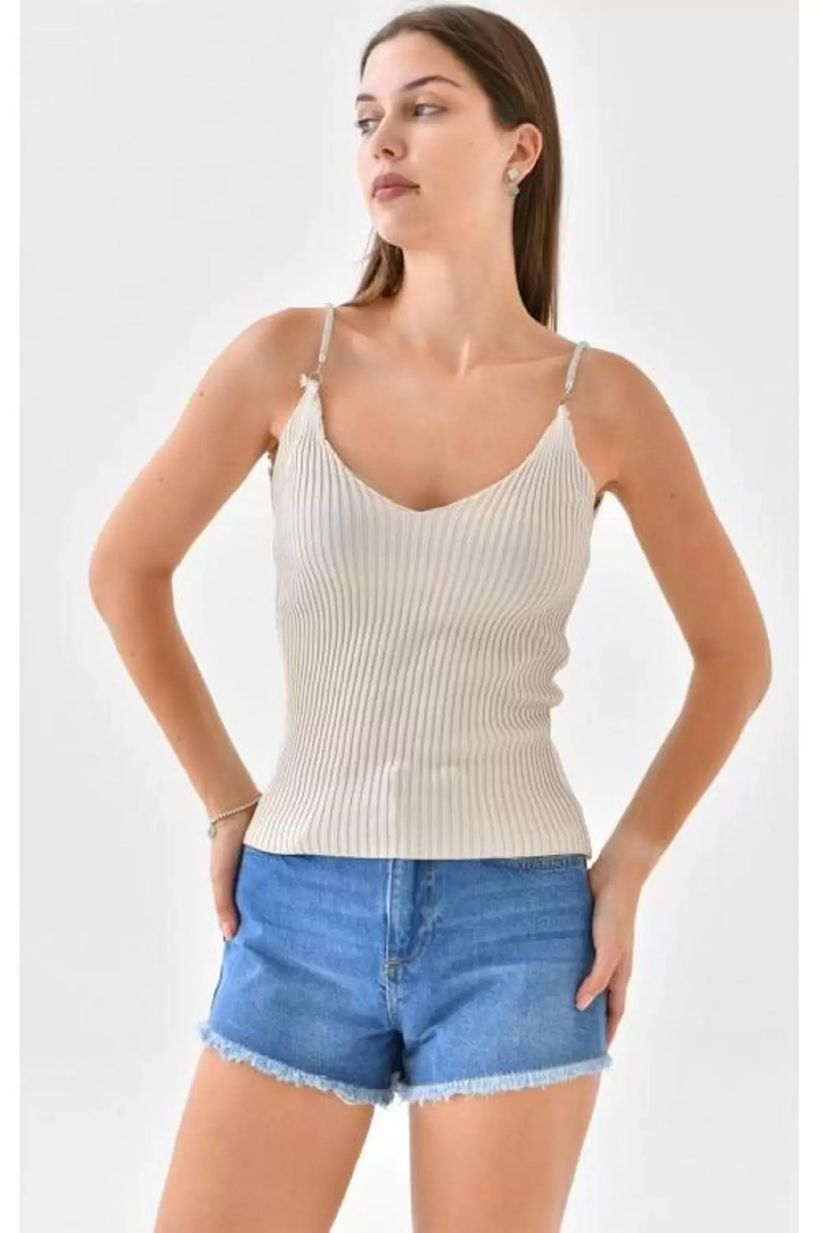 Askılı Sim Detaylı Bej Kadın Triko Crop Top