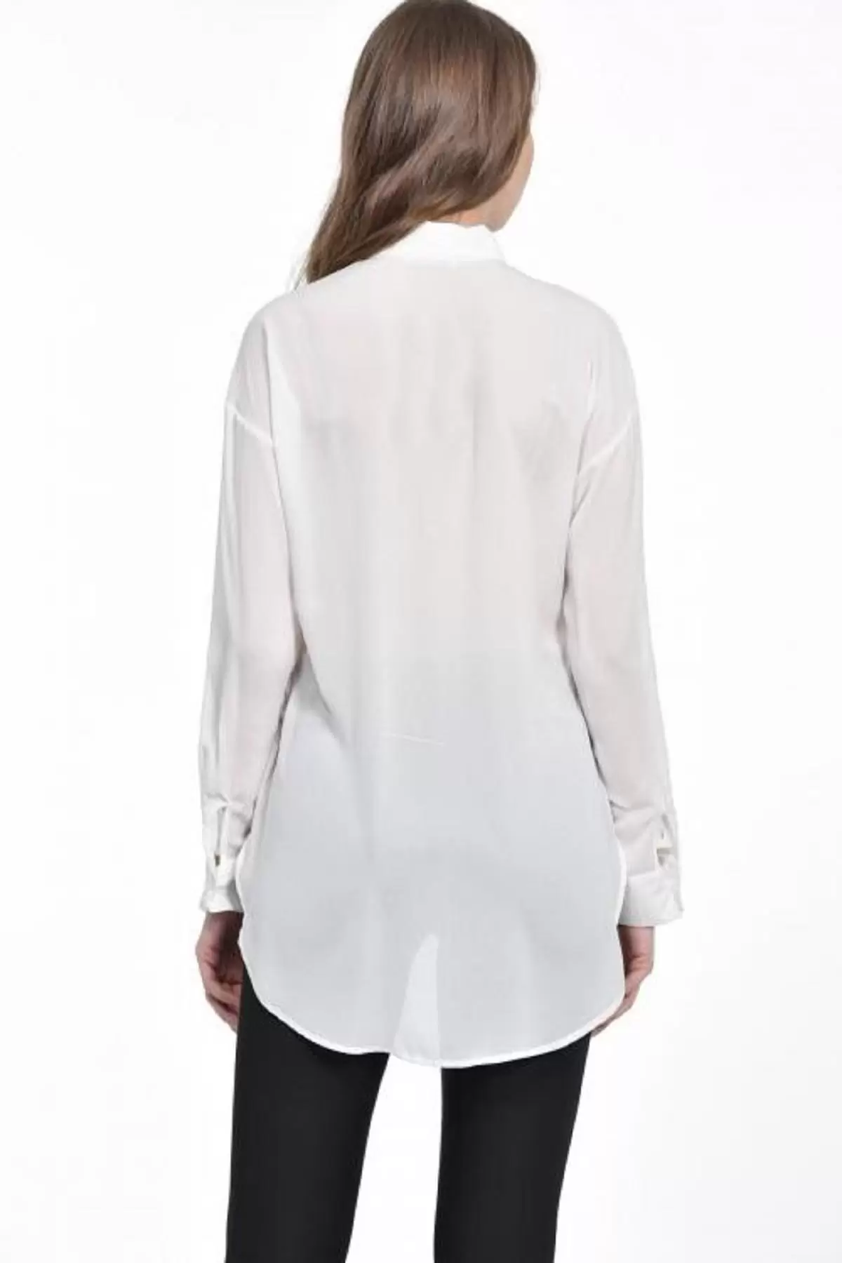 Baskı ve Yırtmaç Detaylı Beyaz Kadın Gömlek