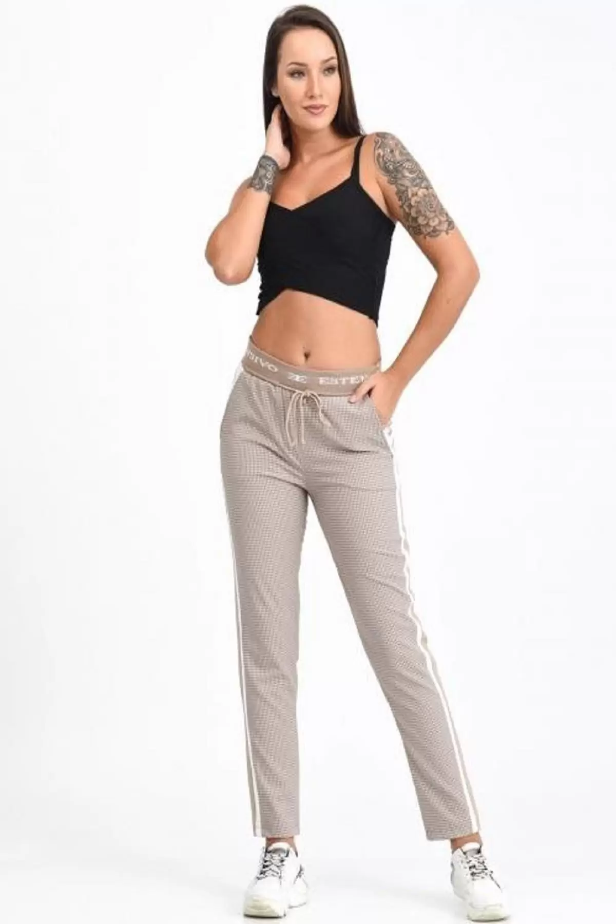 Belden Lastikli ve Bağcıklı Şeritli Ekose Bej Kadın Pantolon