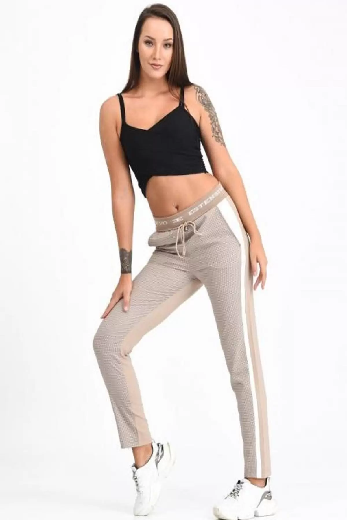 Belden Lastikli ve Bağcıklı Şeritli Ekose Bej Kadın Pantolon