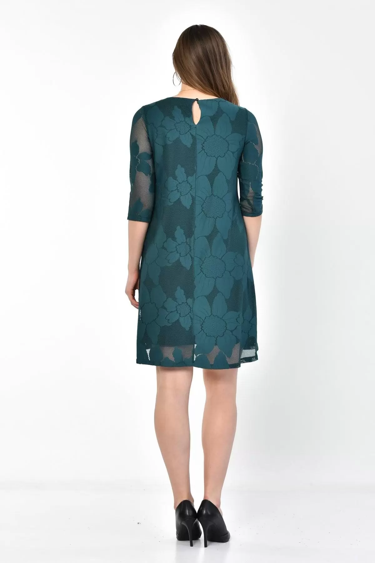 Bisiklet Yaka Dantel Takı ve Astarlı Zümrüt Yeşil Abiye Kadın Elbise