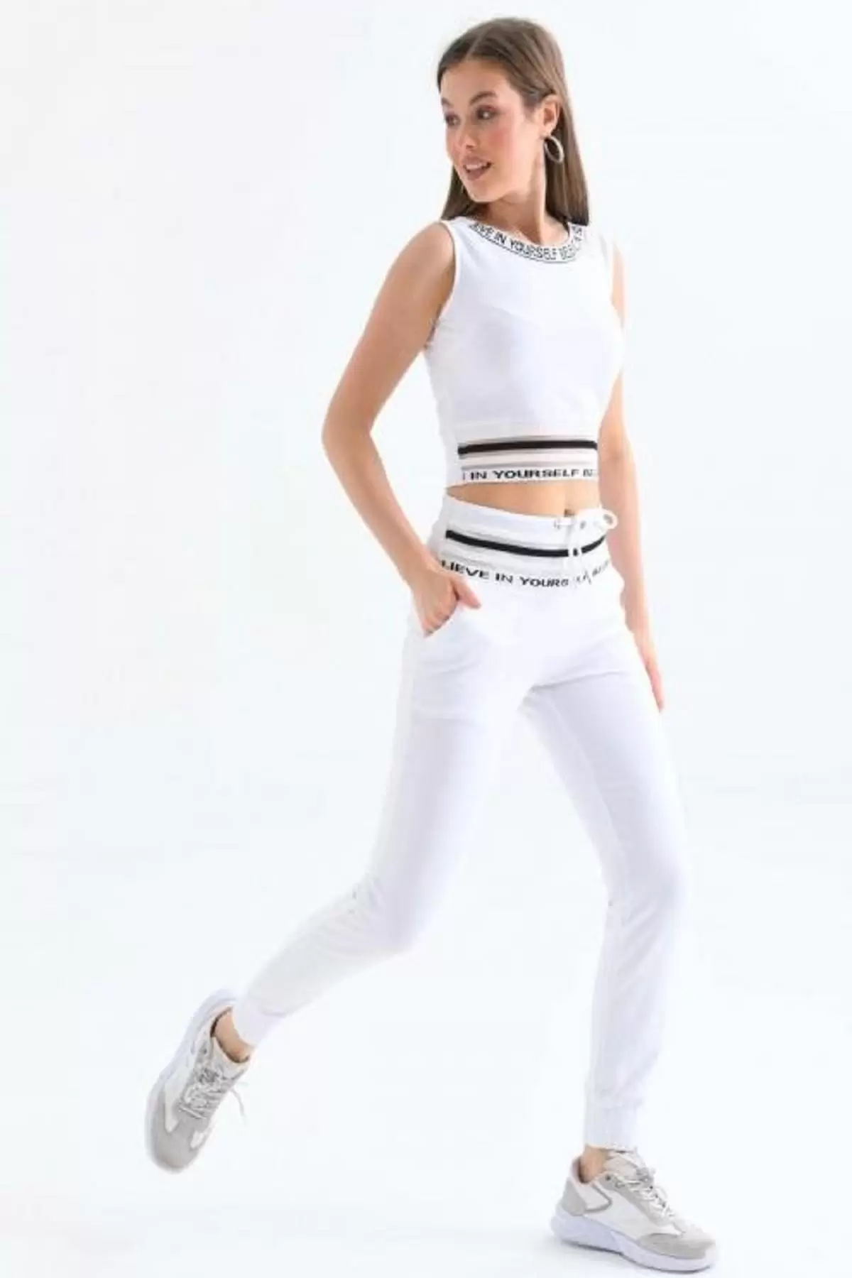 Bisiklet Yaka File Detaylı Kolsuz Beyaz Kadın Eşofman