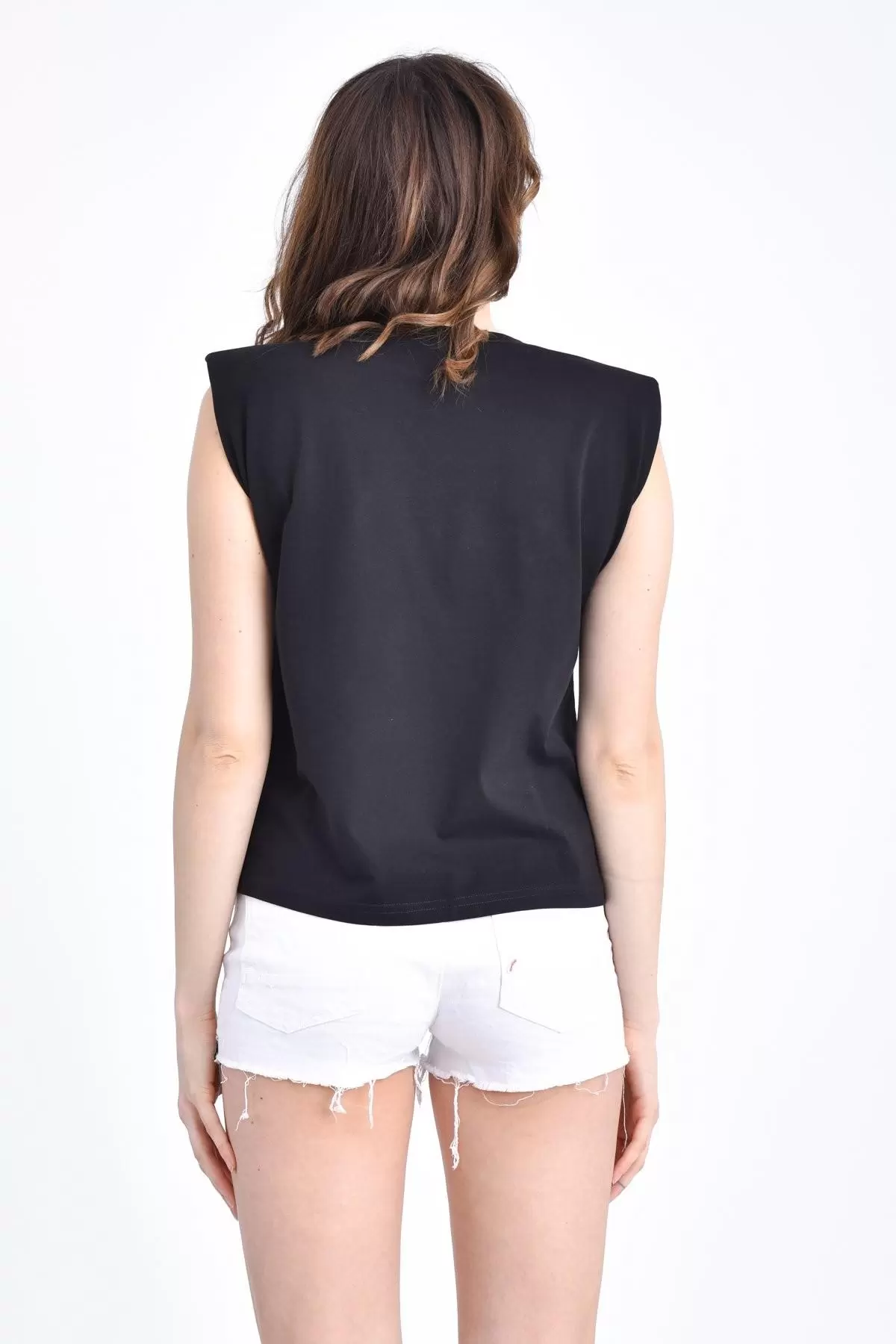 Bisiklet Yaka Sıfır Kol Vatkalı Siyah Kadın Tişört