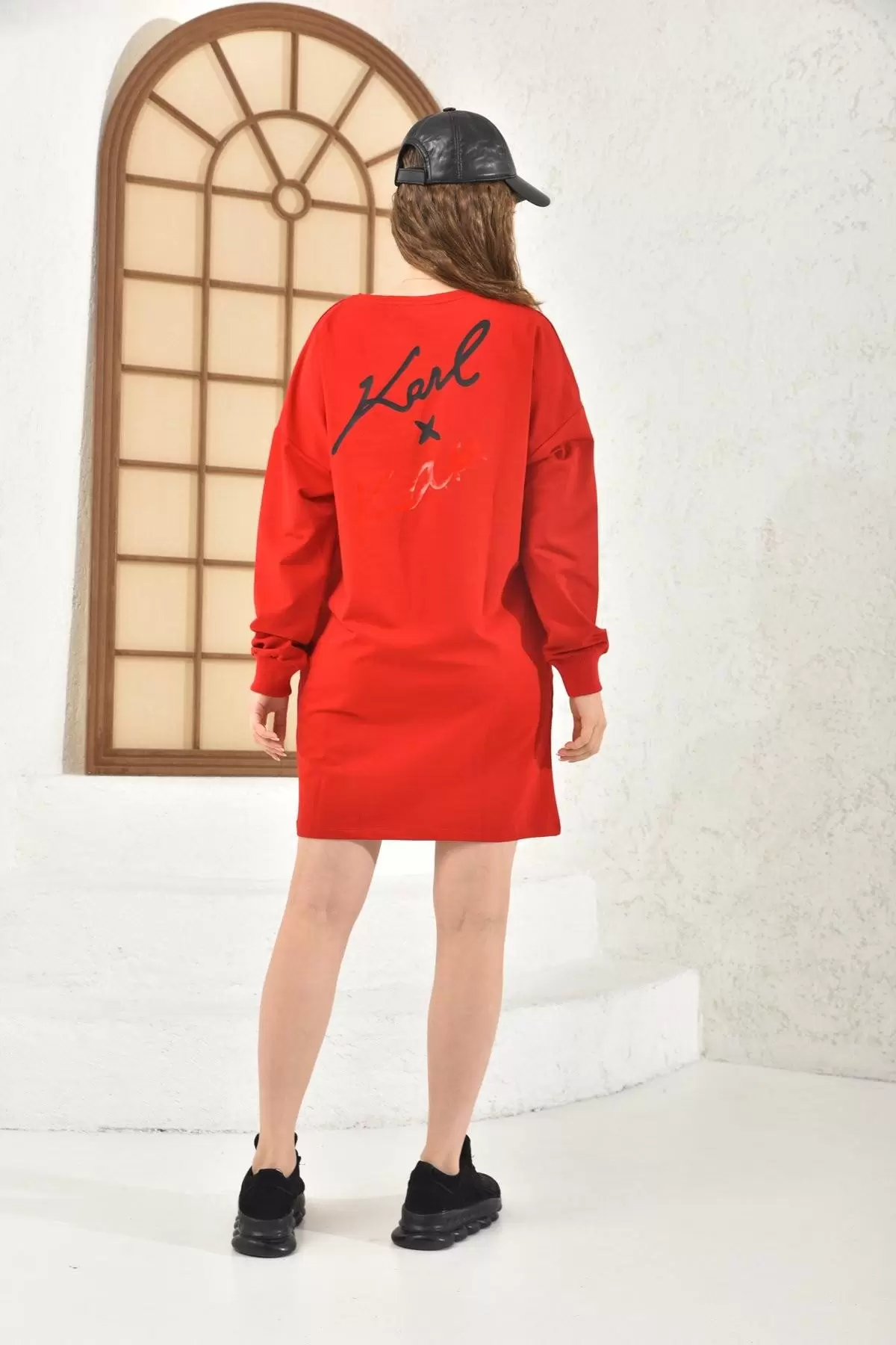 Bisiklet Yaka Taş ve Baskılı Figürlü Kırmızı Kadın Tunik Elbise