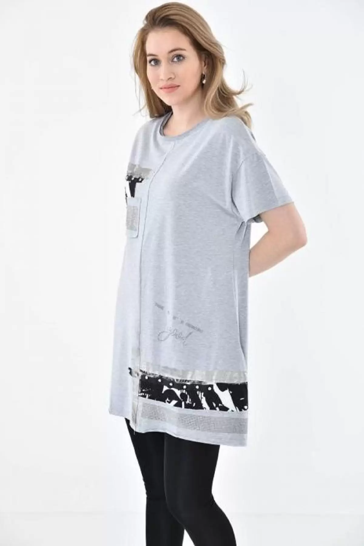 Bisiklet Yaka Taşlı ve Baskılı Gri Kadın Bluz