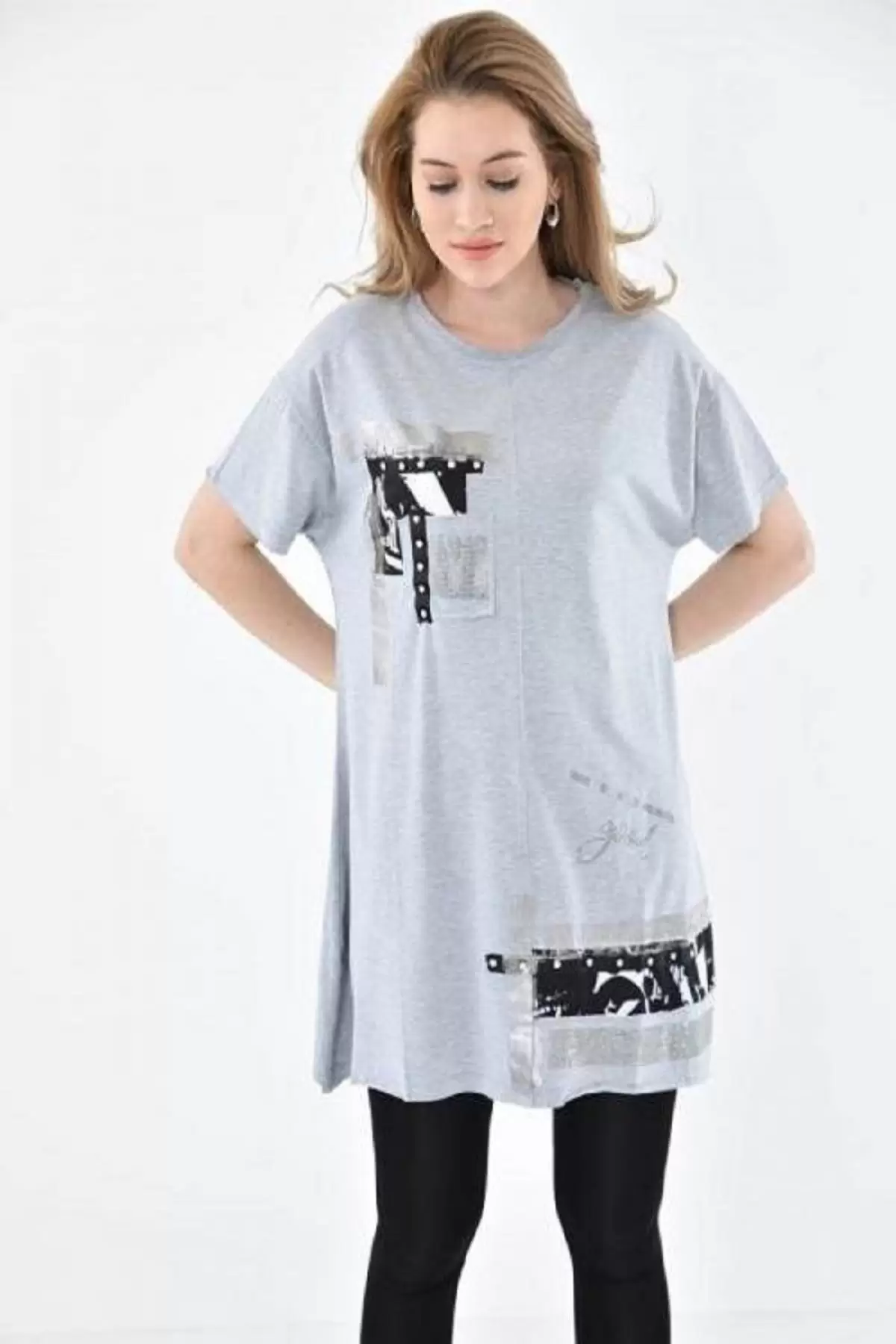 Bisiklet Yaka Taşlı ve Baskılı Gri Kadın Bluz