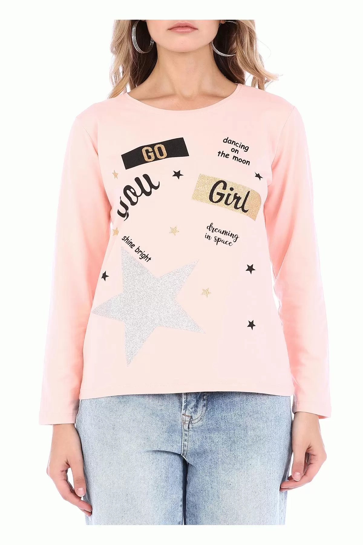 Bisiklet Yaka Uzun Kollu Yıldız Baskılı Pudra Kadın Tişört