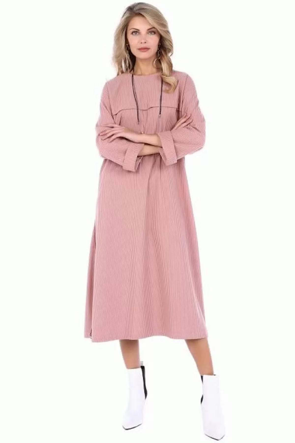 Bisiklet Yaka Yırtmaç ve Takılı Somon Kadife Kadın Elbise