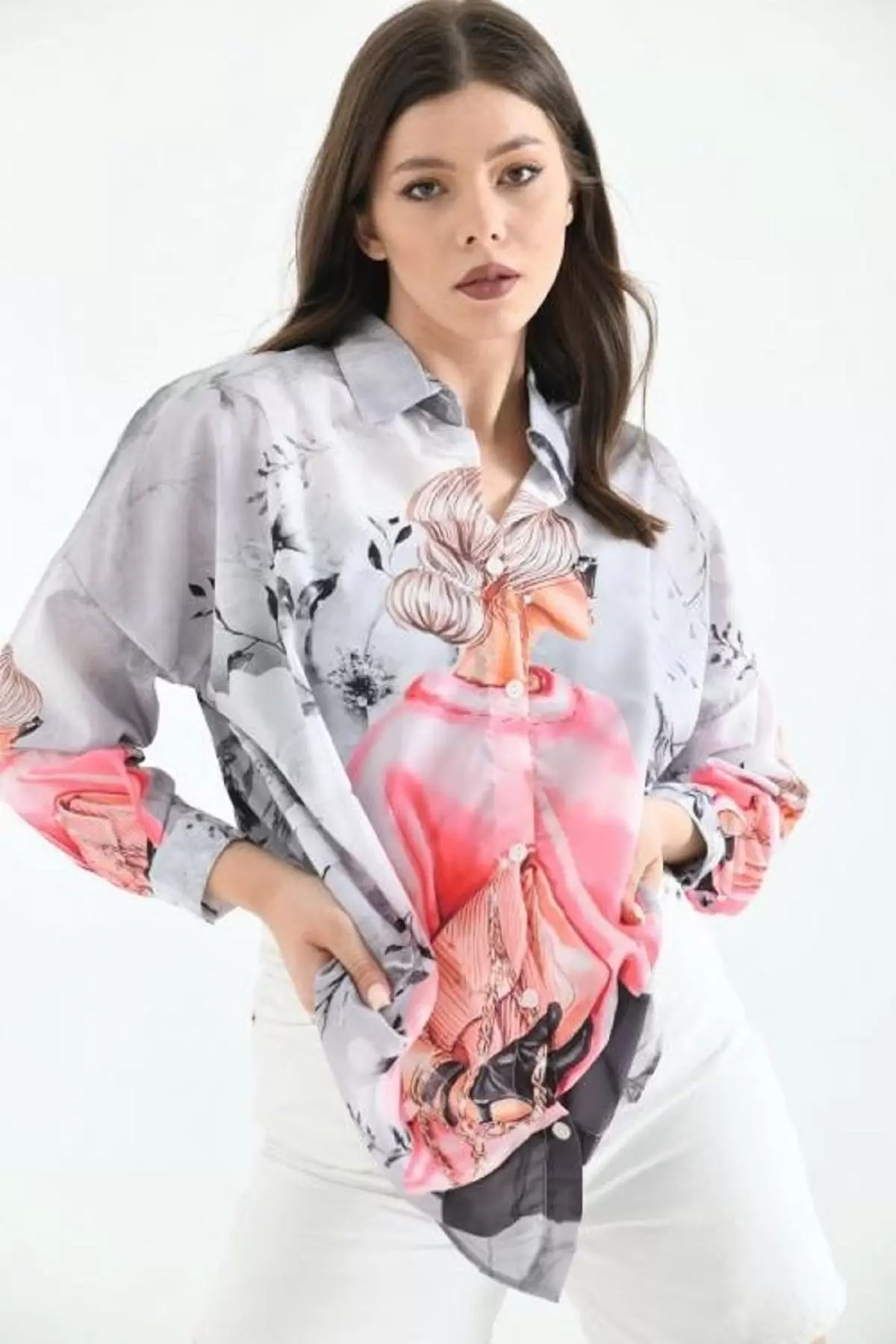 Çiçek ve Görsel Baskılı Uzun Kollu Kadın Gri Gömlek