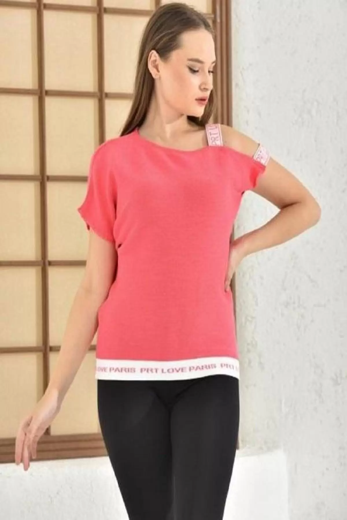 Kayık Yaka Tek Omuz Askılı Simli Pembe Triko Bluz