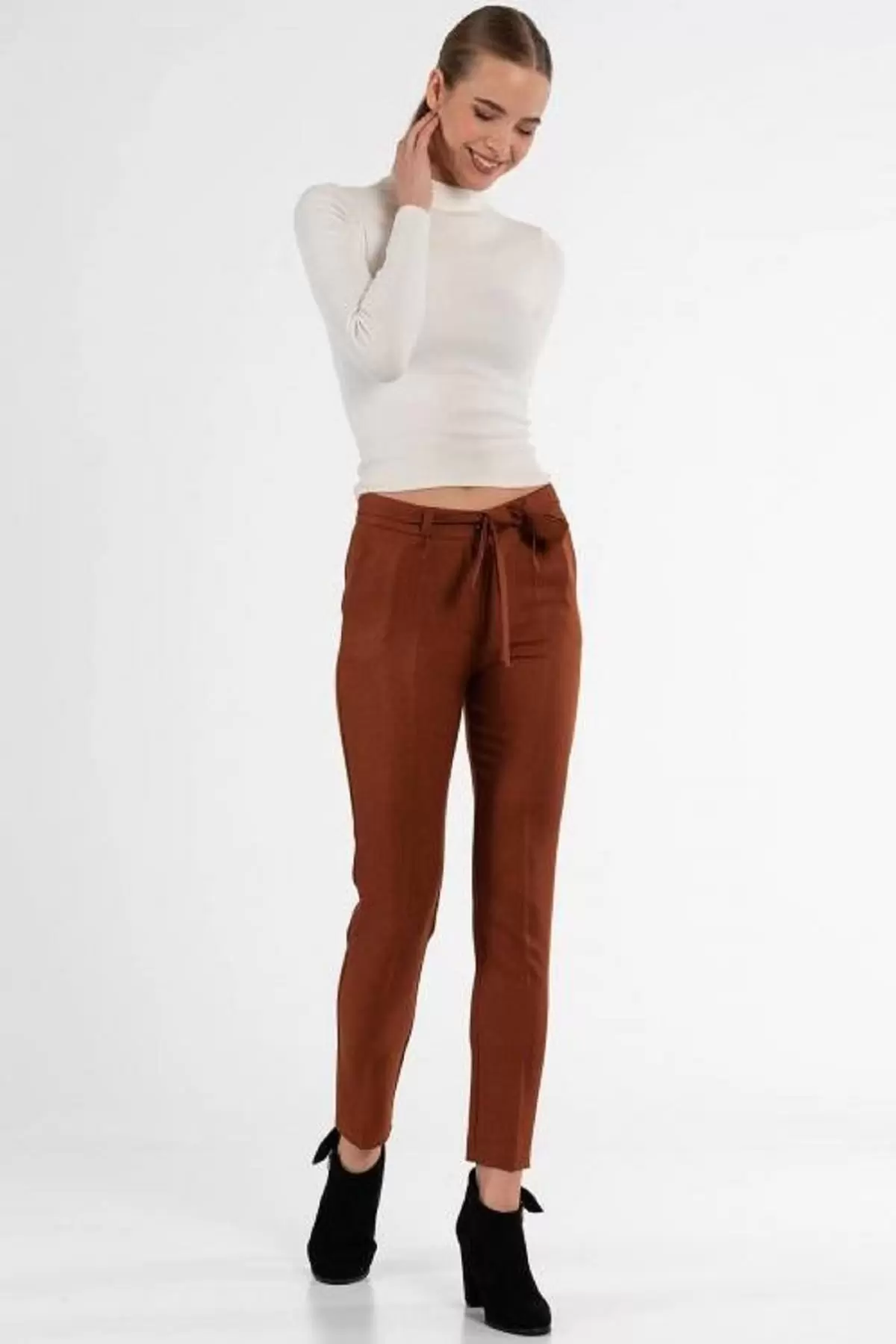 Kuşaklı Tarçın Bilek Kadın Pantolon