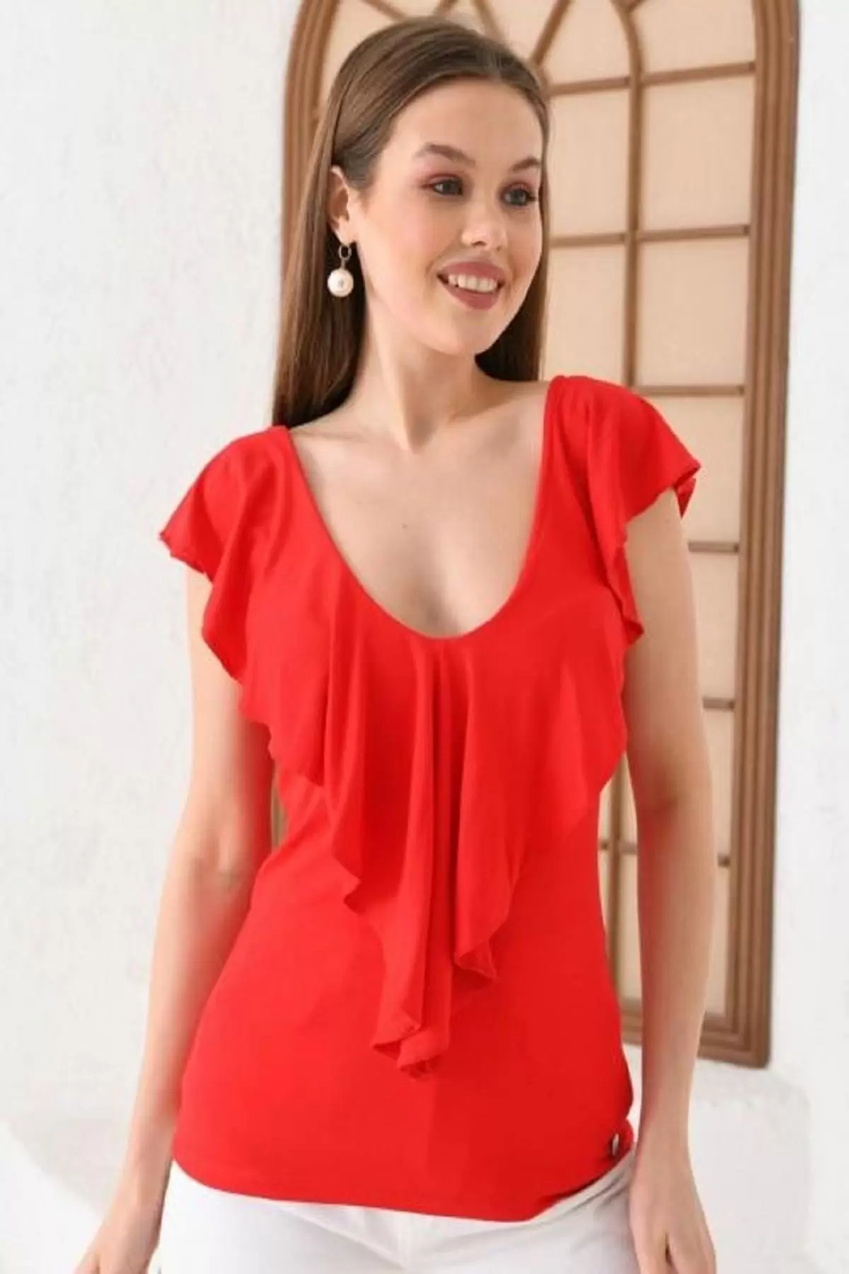 U Yaka Sırt Detaylı Asimetrik Kesim Kırmızı Kadın Bluz
