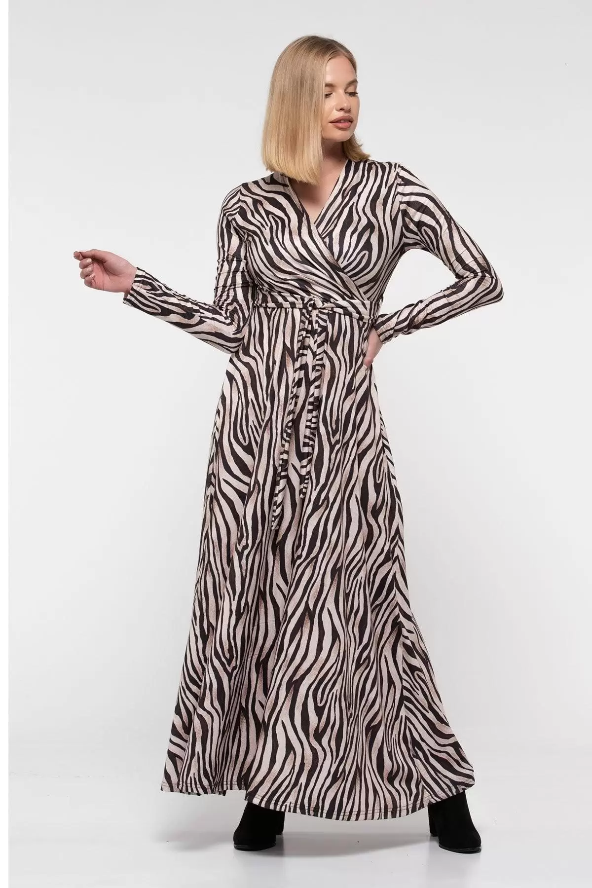 V Yaka Dekolte Zebra Desenli Kemerli Kadife Elbise