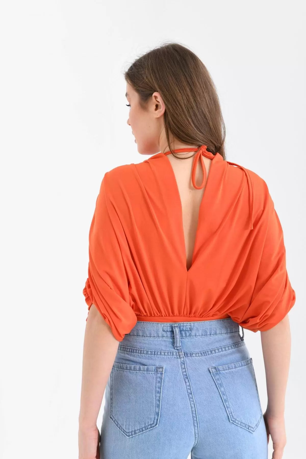 V Yaka Derin Sırt Detaylı Turuncu Kadın Bodysuit