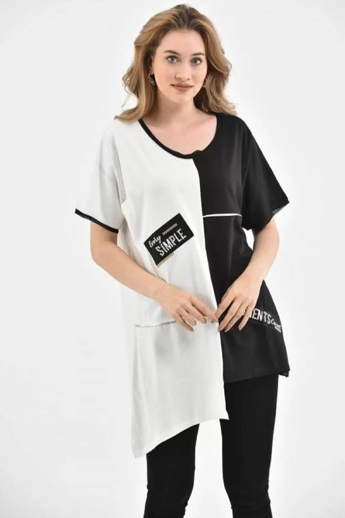 Yuvarlak Yaka Taşlı Asimetrik Kesim Siyah-Beyaz Kadın Bluz