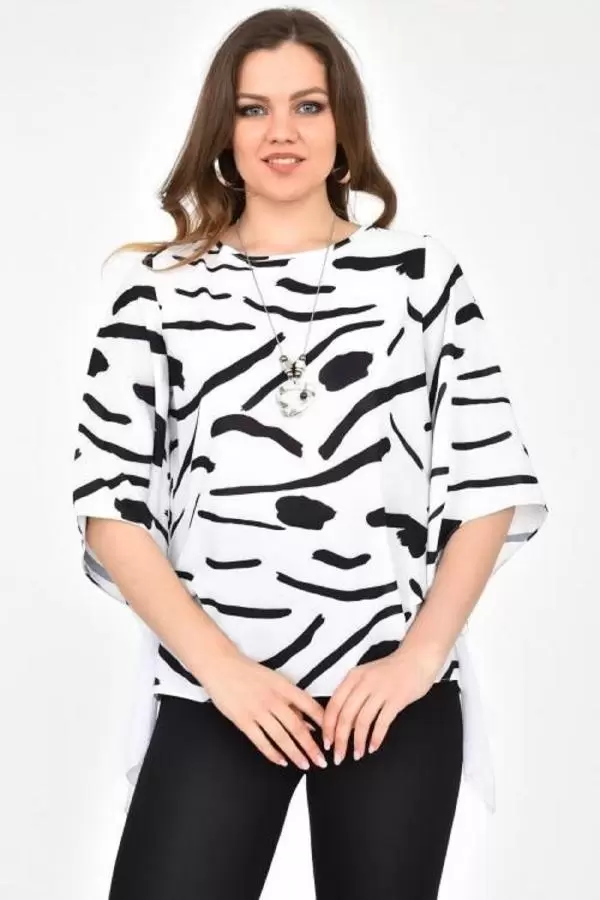 Bisiklet Yaka Yarasa Kollu Takı Detaylı Desenli Beyaz Kadın Bluz