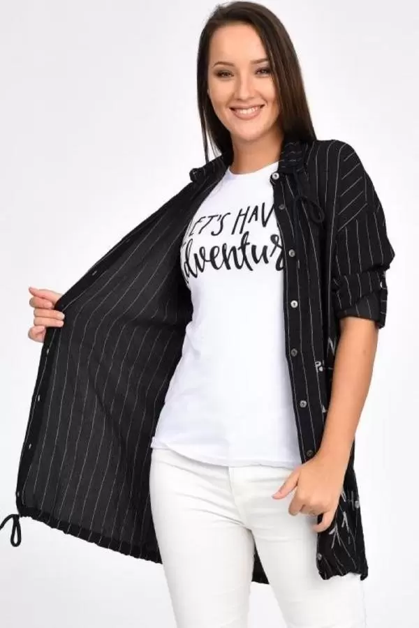 Kolları Katlanabilir Penyeli ve Bağcıklı Siyah Kadın Gömlek