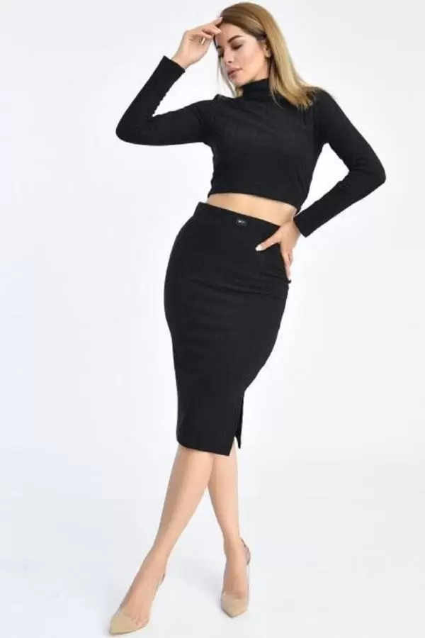 Uzun Kollu Yırtmaçlı Alt Üst Siyah Triko Kadın Elbise