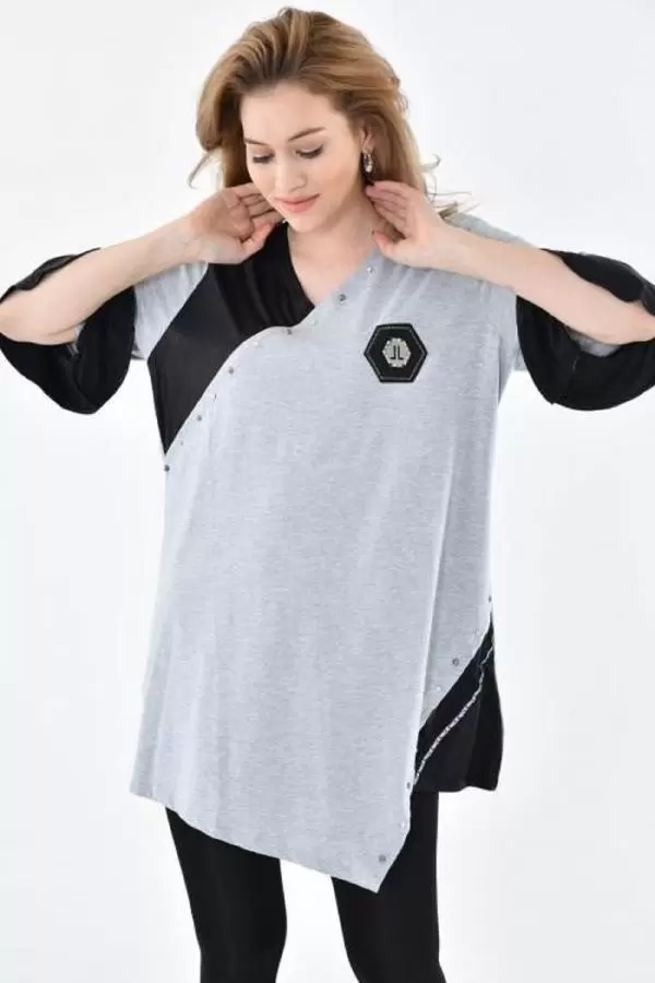 V Yaka Dantel ve Taş Detaylı Asimetrik Kesim Gri Kadın Bluz